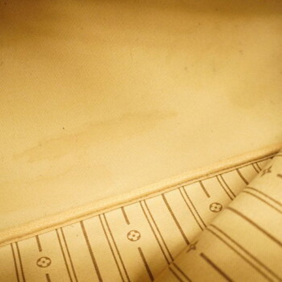 Louis Vuitton Monogram Neverfull MM Tote Bag - Picture 13 of 15